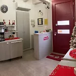 לינה וארוחת בוקר Nuova Ostiglia 3*