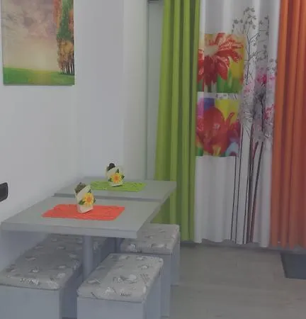 Nuova Ostiglia Nocleg ze śniadaniem 3*