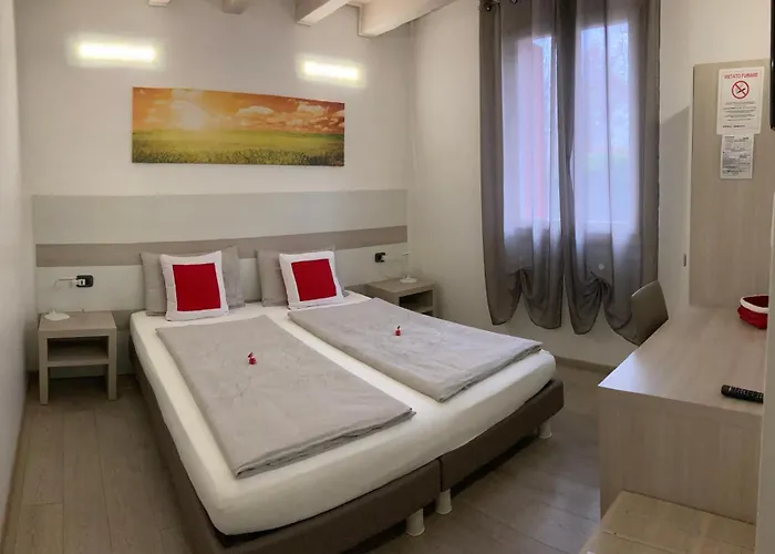 Oda ve Kahvaltı Nuova Ostiglia