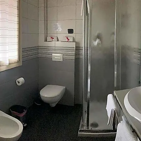 Nuova Ostiglia 3* Quinto Di Treviso