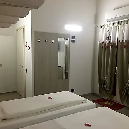奥斯蒂利亚新住宿加早餐旅馆 住宿加早餐酒店 3*